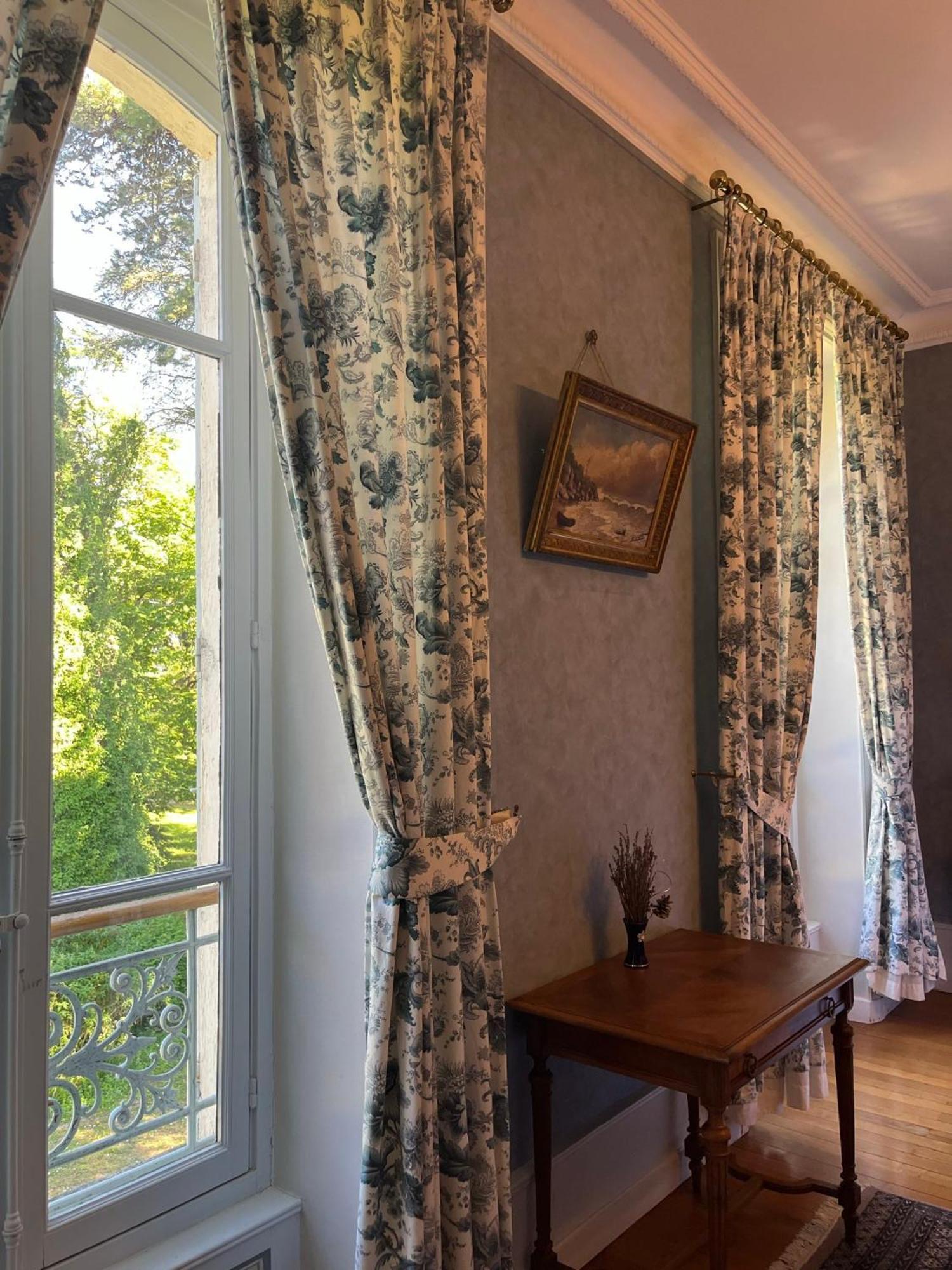 مبيت وإفطار Saint-Gerand-le-Puy Demeure Des Payratons المظهر الخارجي الصورة