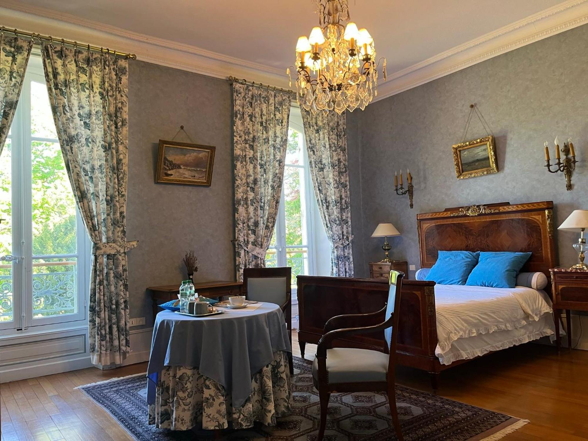 مبيت وإفطار Saint-Gerand-le-Puy Demeure Des Payratons المظهر الخارجي الصورة